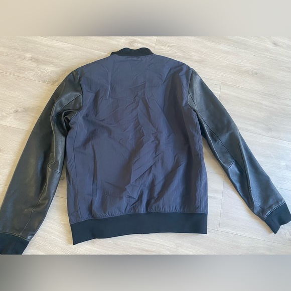 Theory men’s jacket - Picture 3 of 3